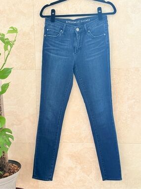 Articles of Society Women’s Size 27 Dark Wash Mid Rise Stretch Denim EUC